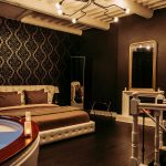 Découvrez les avantages de la réservation Loveroom Le Portail