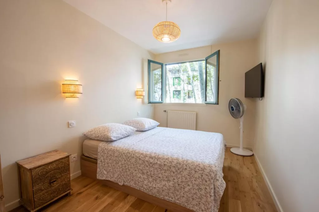 lit Loveroom Vaulx-en-Velin