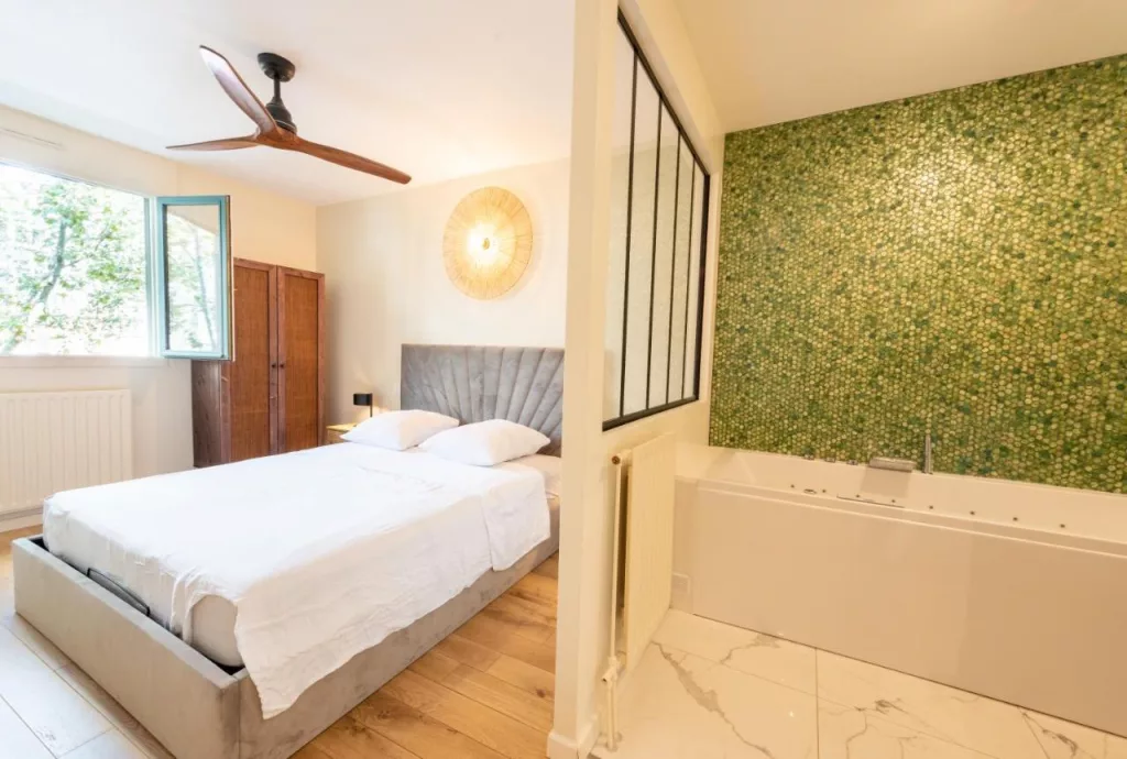 Loveroom Vaulx-en-Velin 2