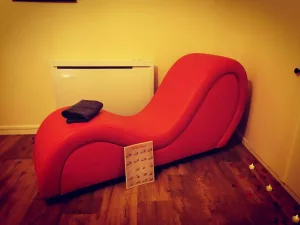Sofa tantra rouge