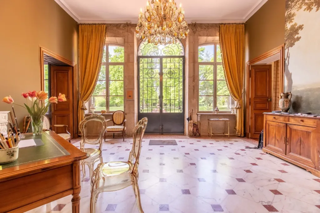 Château de Charmeil à Charmeil : photo 2