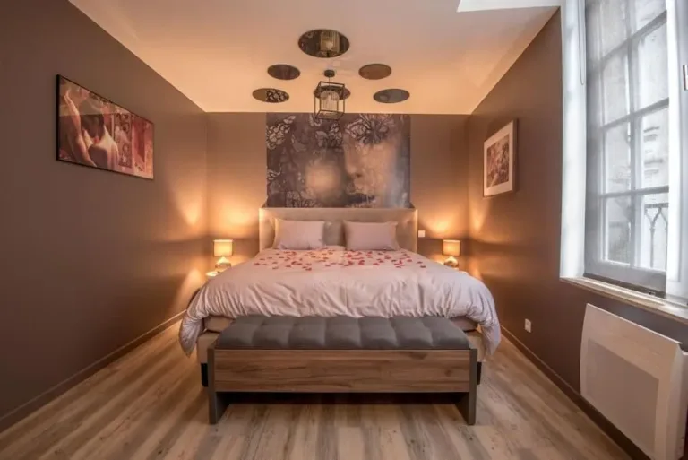 L'Escapade Romantique, love room à Angers