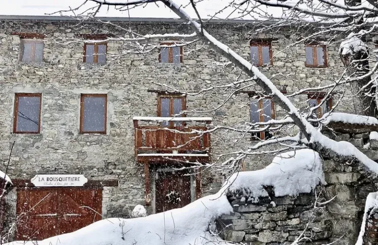La Bousquetière, love room à Jausiers
