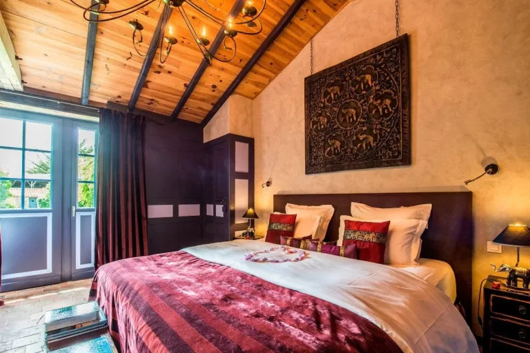 Le Portail, love room à Moreilles