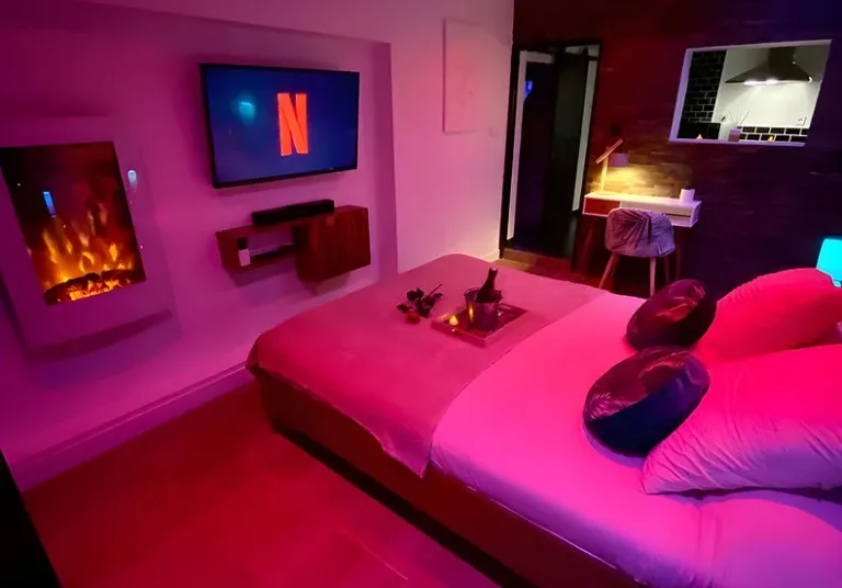 Suite Phantastica, love room à Les Pennes-Mirabeau